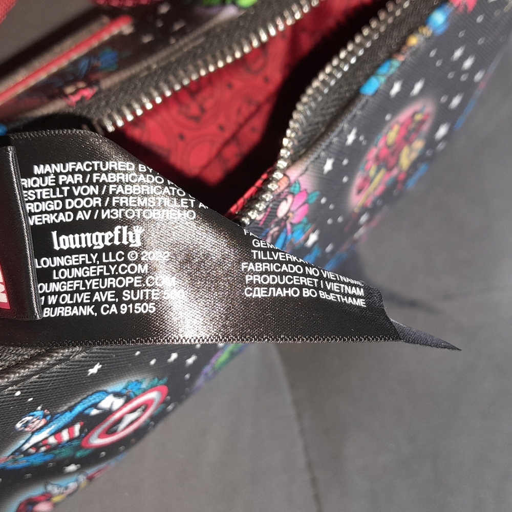 Marvel Loungefly Black and Red Superhero Bag  With Coin Pouch NWOT - Picture 9 of 12